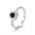 Anillo Corazón Circón Negro Rodeado