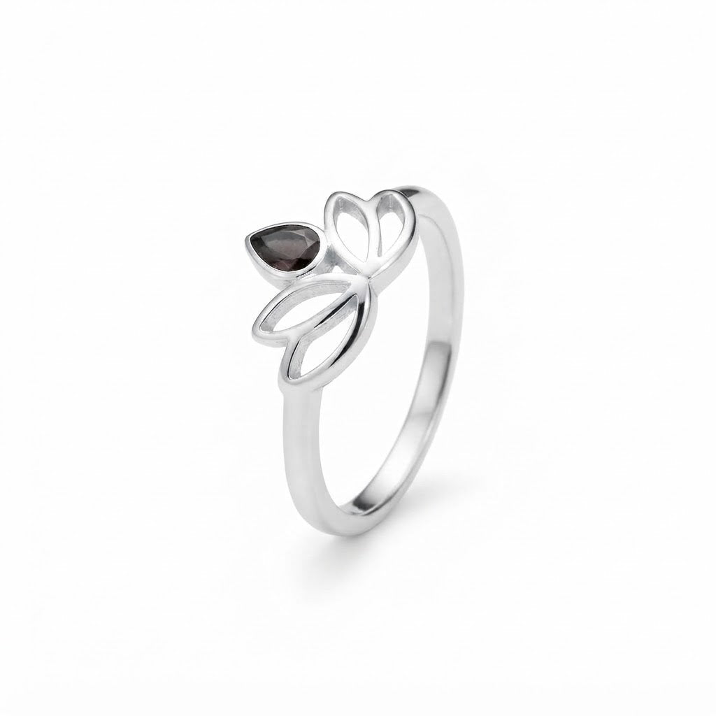 Anillo Flor Loto Circón Negro
